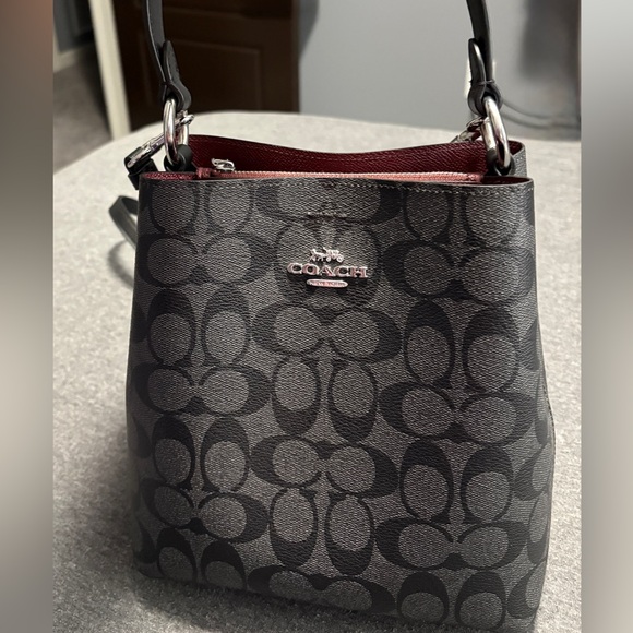 Coach Handbags - Small Town Bucket Bag In Signature Canvas (with Wine/Red Color Interior)